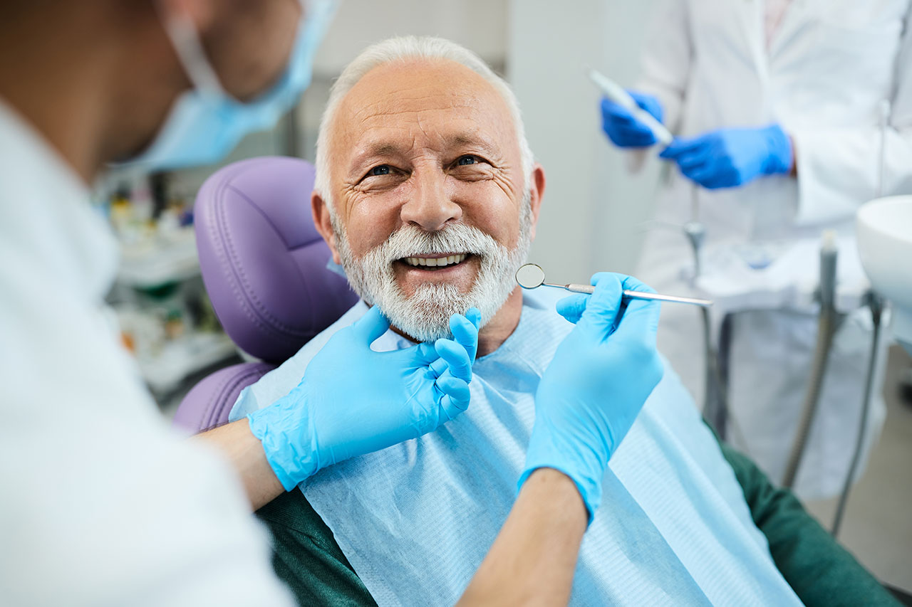 Unique Smiles of McHenry | Gum Disease in McHenry: 7 Warning Signs You Should Not Ignore